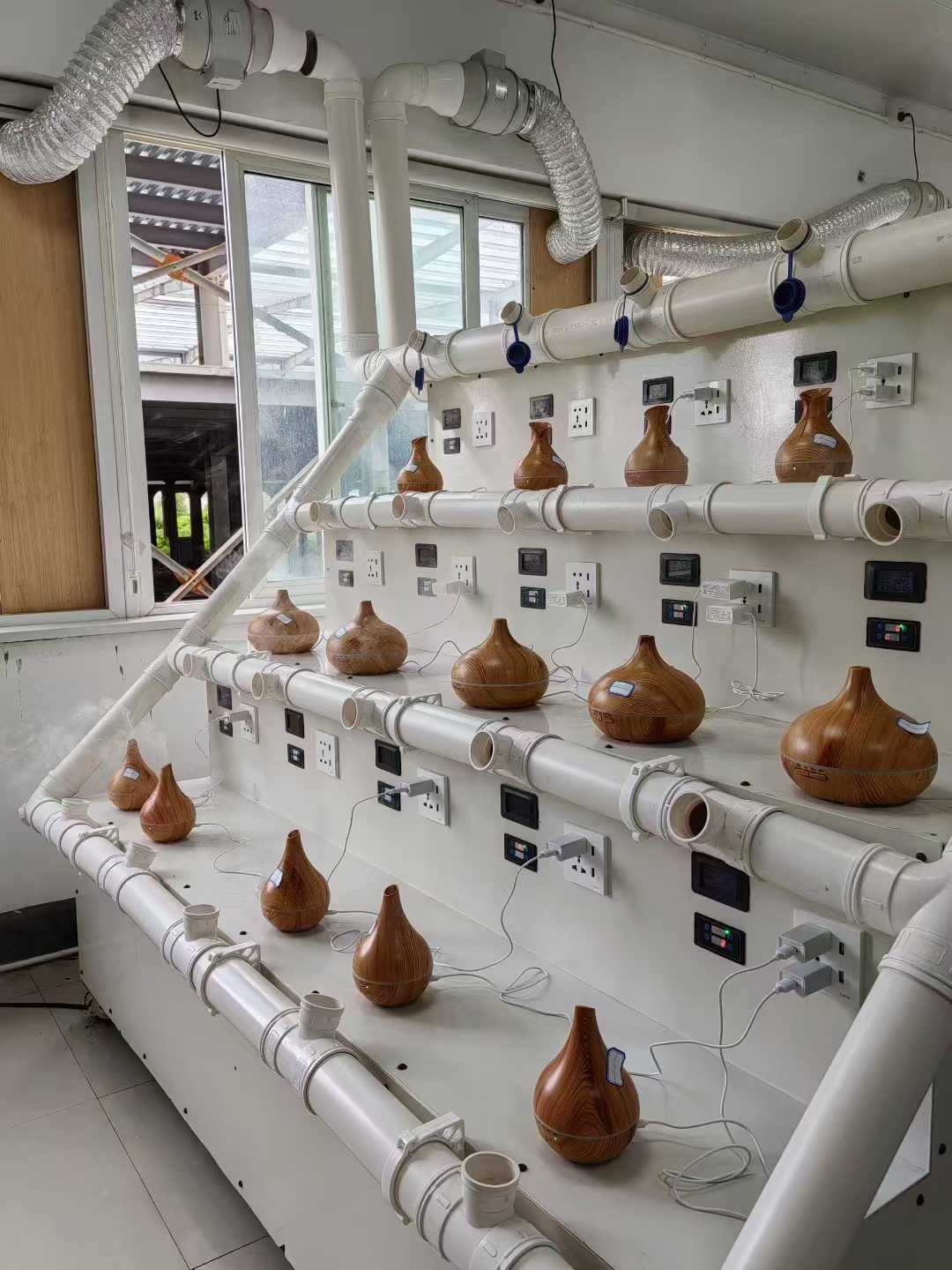 목재아로마디퓨저 노화시험 진행 중